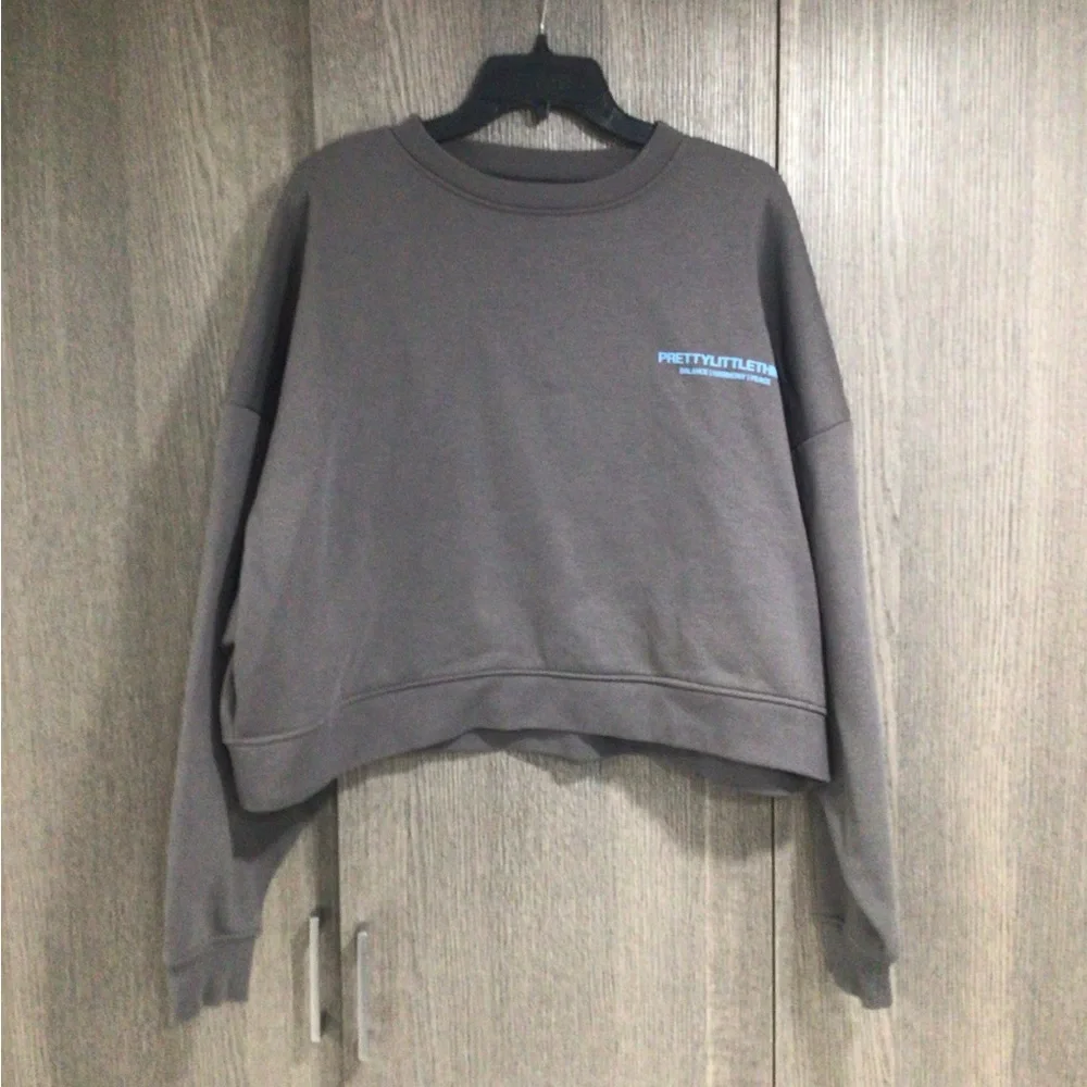 PrettyLittleThing Charcoal Sweatshirt with Blue Logo - Picture 2 of 6